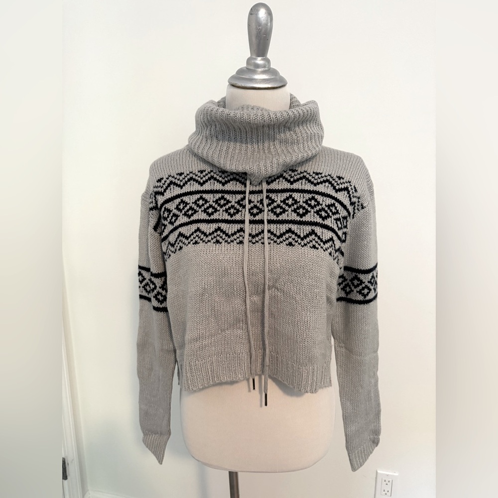 NEW w/Tags DEREK HEART Gray Patterned Turtleneck Sweater Size Small